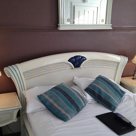 Edinburgh Thistle Guest House Edimburgo Exterior foto